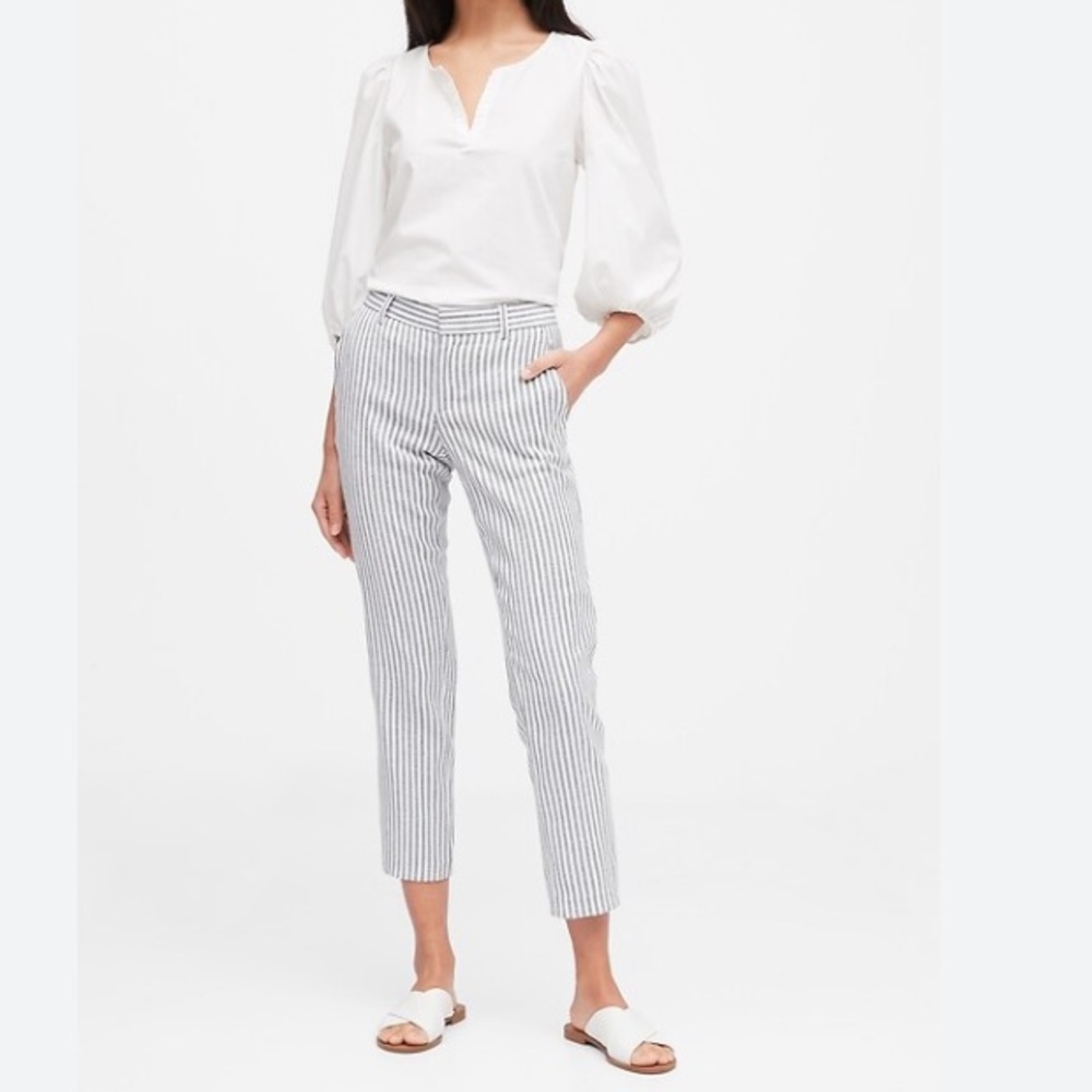 Like New Banana Republic Pinstripe Avery Straight Fit Pants, Size 2
